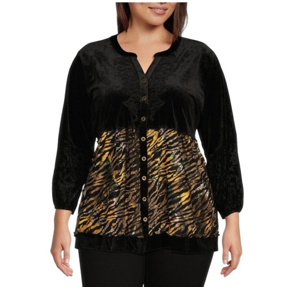 Calessa Tunic Top Plus Size 1X Black Embroidered Velvet Sheer‎ Animal Print